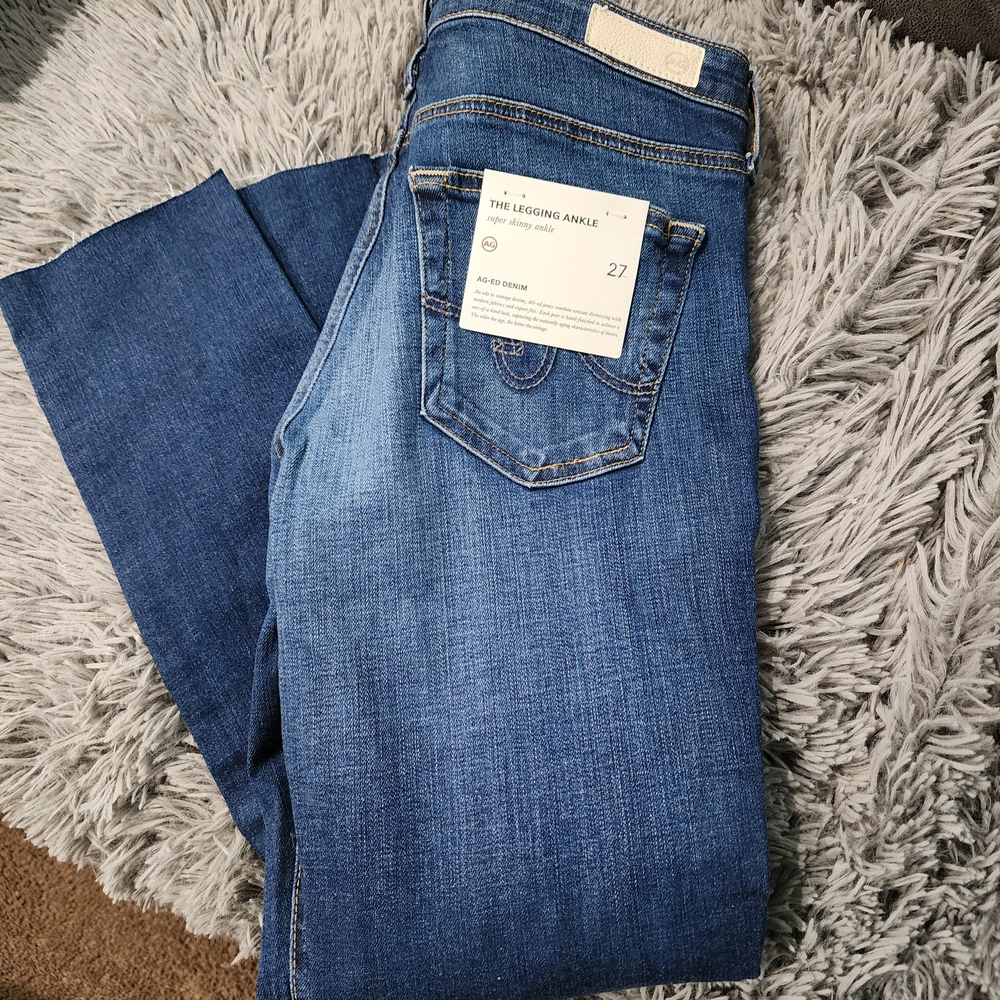Women's Blue Jeans